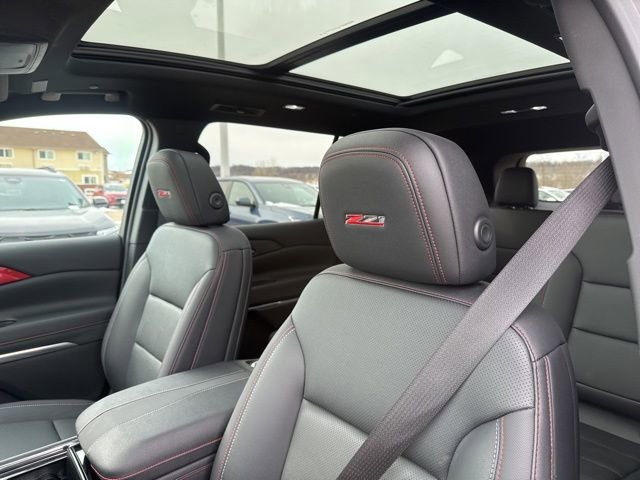 Used 2025 Chevrolet Traverse Z71 w/ Enhanced Driving Package image 16