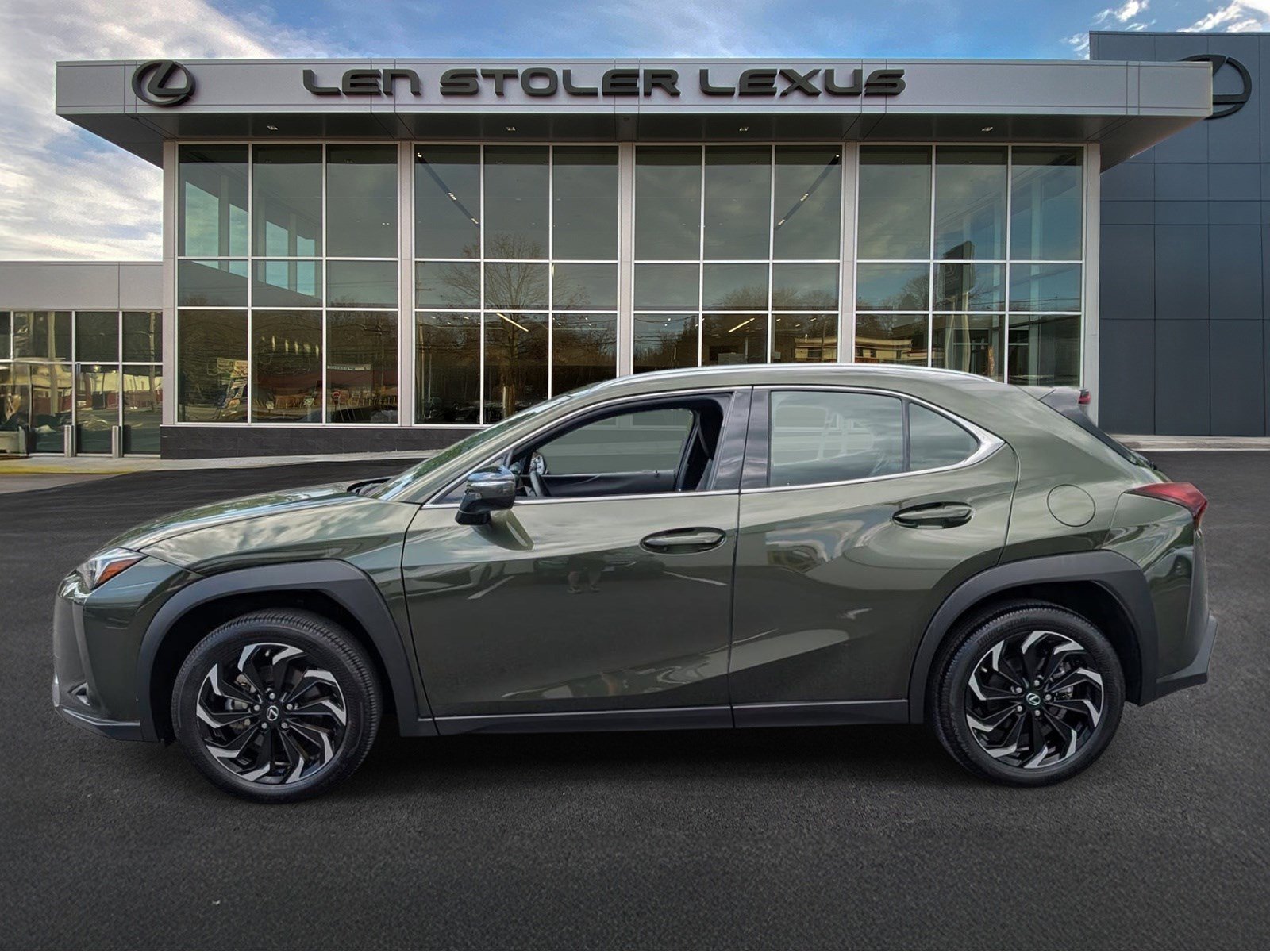 Used 2024 Lexus UX 250h AWD image 6