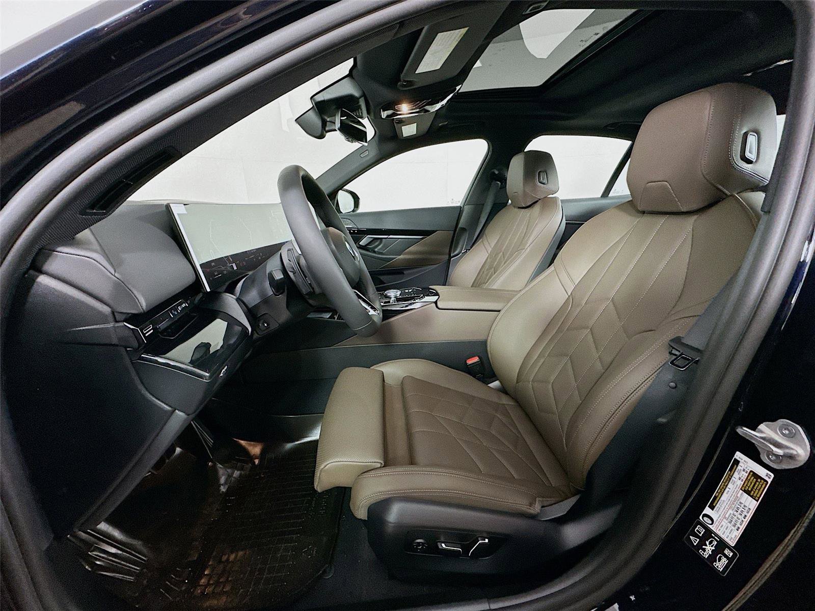 New 2026 BMW 530i xDrive 530i xDrive w/ M Sport Package image 22