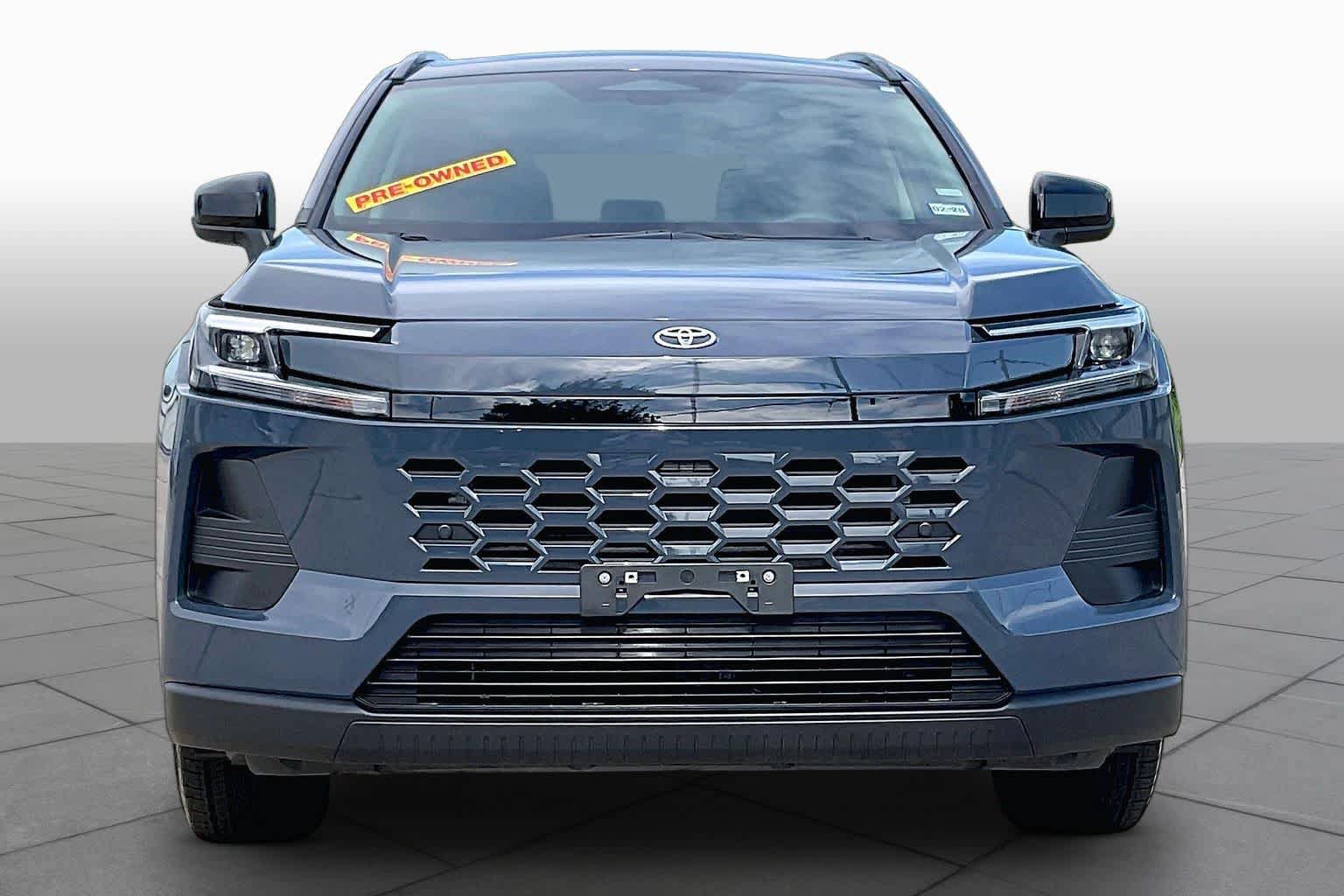 Used 2026 Toyota RAV4 XLE Premium FWD image 4
