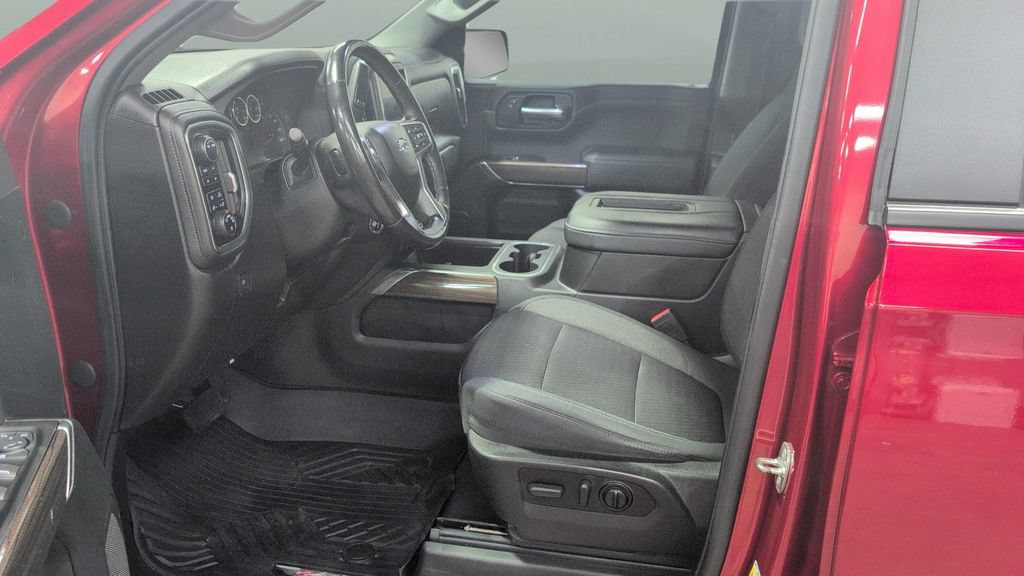 Used 2021 Chevrolet Silverado 1500 LT Trail Boss w/ Bed Protection Package AWD/4WD image 8