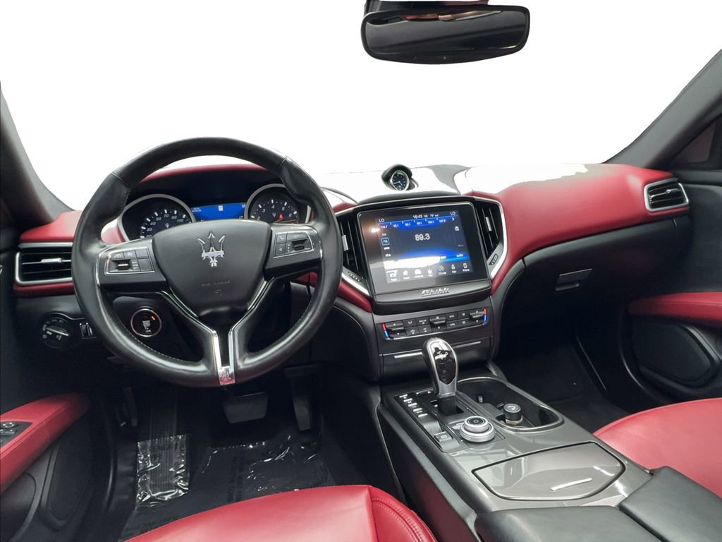 Used 2018 Maserati Ghibli S image 31