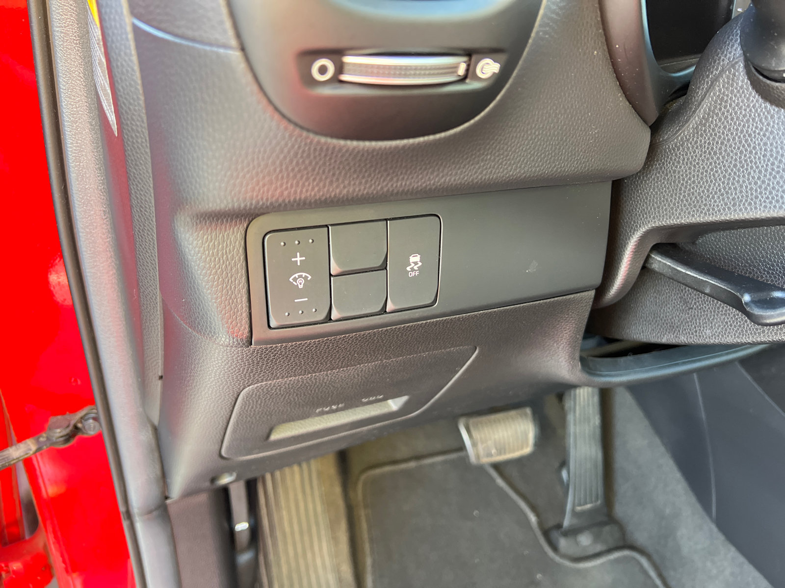 Used 2015 Kia Soul + FWD image 13