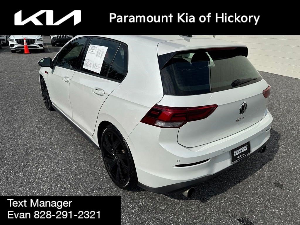 Used 2022 Volkswagen GTI SE FWD image 5