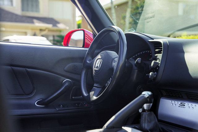 Used 2004 Honda S2000 image 37