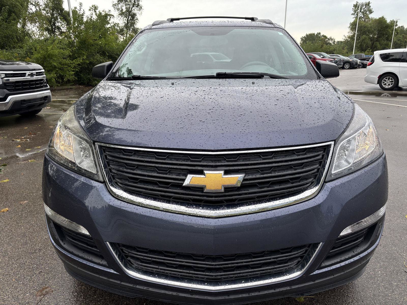Used 2014 Chevrolet Traverse LS FWD image 10