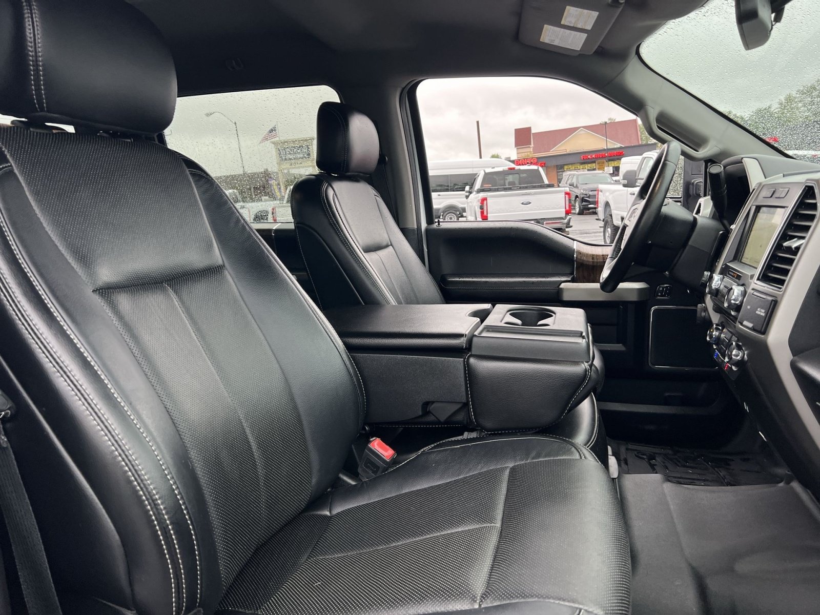 Used 2018 Ford F150 Lariat w/ Heavy-Duty Payload Package AWD/4WD image 26