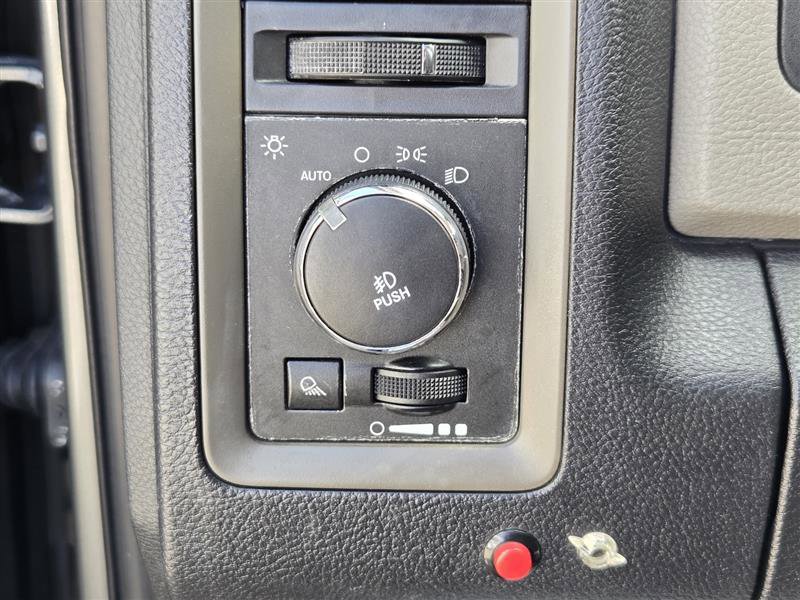 Used 2012 RAM 1500 Express image 39