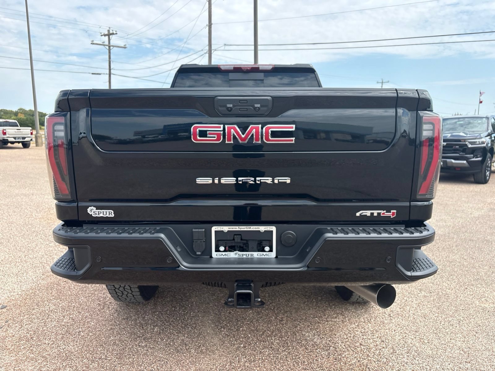 New 2026 GMC Sierra 2500 AT4 w/ AT4 Premium Plus Package AWD/4WD image 5