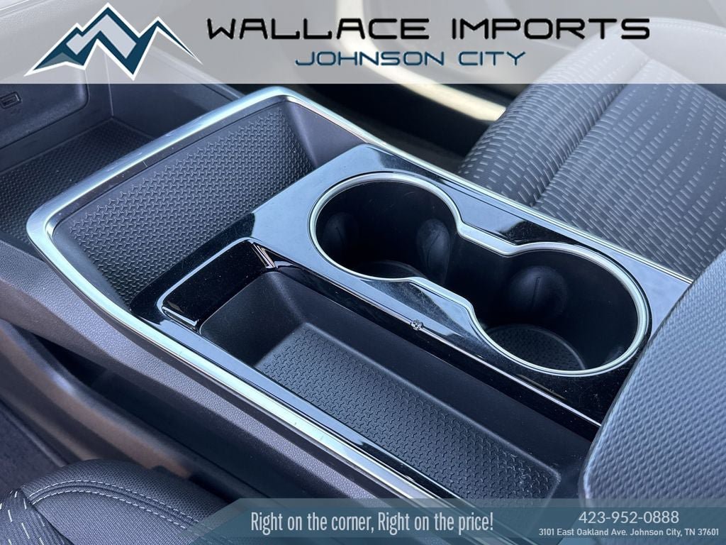 Used 2025 Chevrolet Equinox LT w/ Safety and Technology Package AWD/4WD image 17