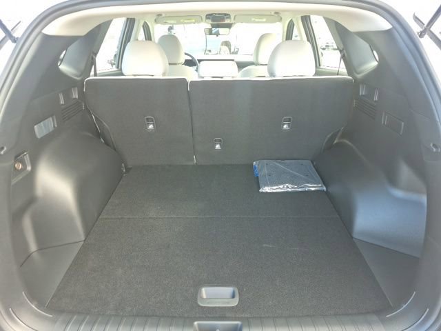 New 2026 Hyundai Tucson SE image 19