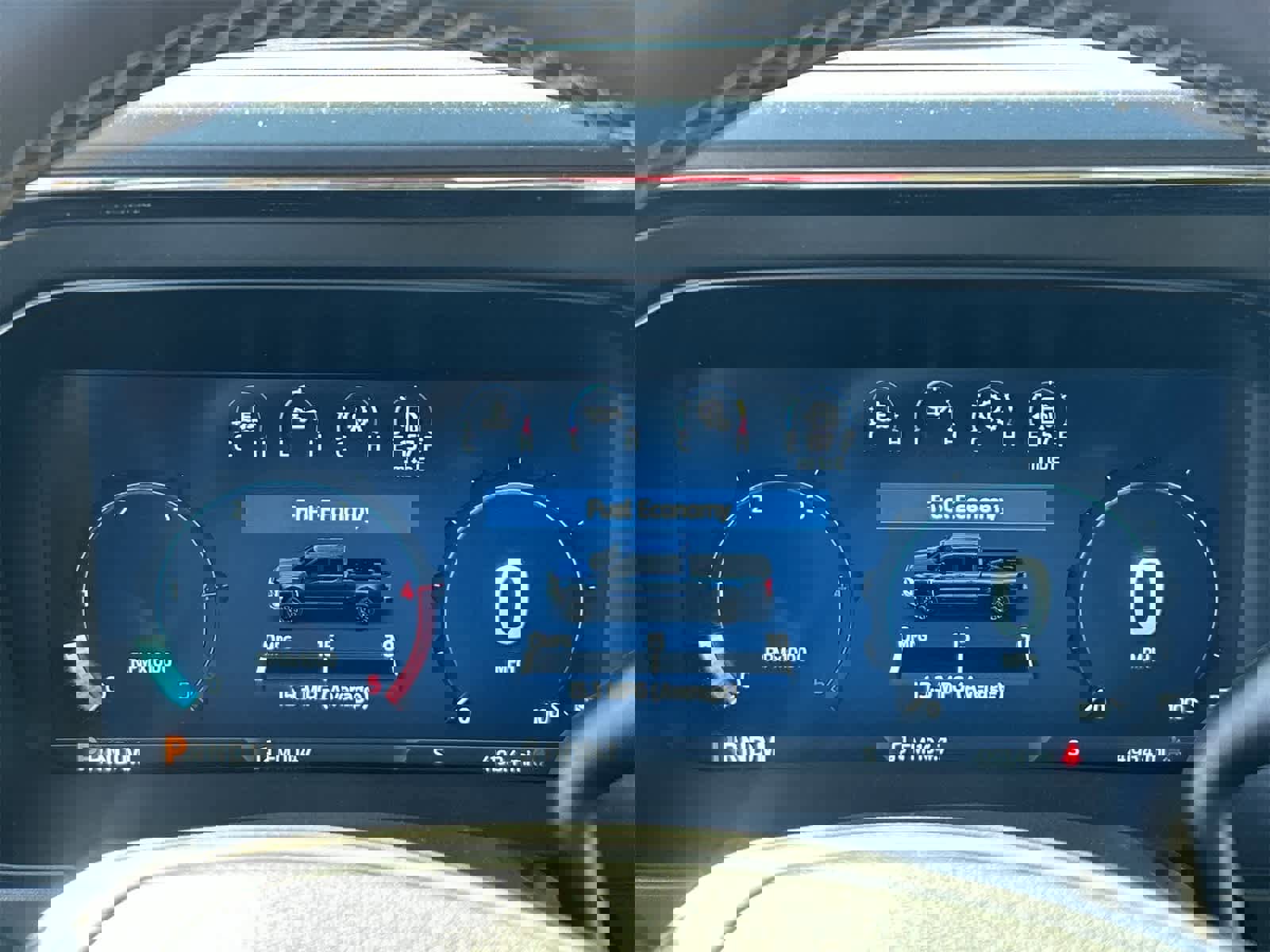 Used 2025 Ford F250 Lariat w/ Lariat Ultimate Package image 18