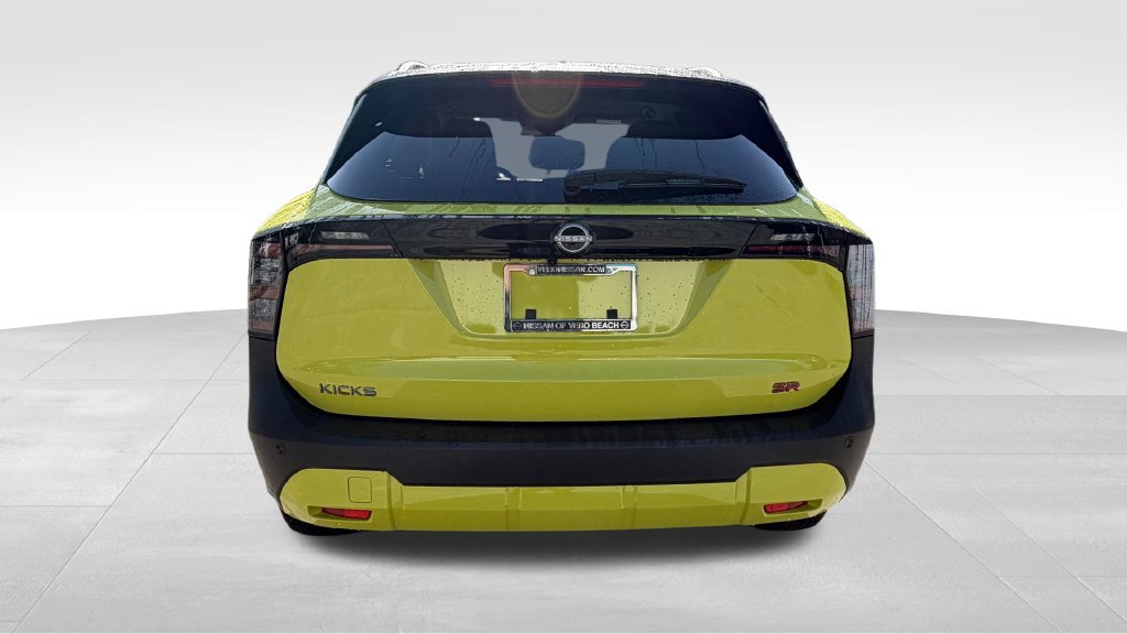 New 2026 Nissan Kicks SR FWD image 7