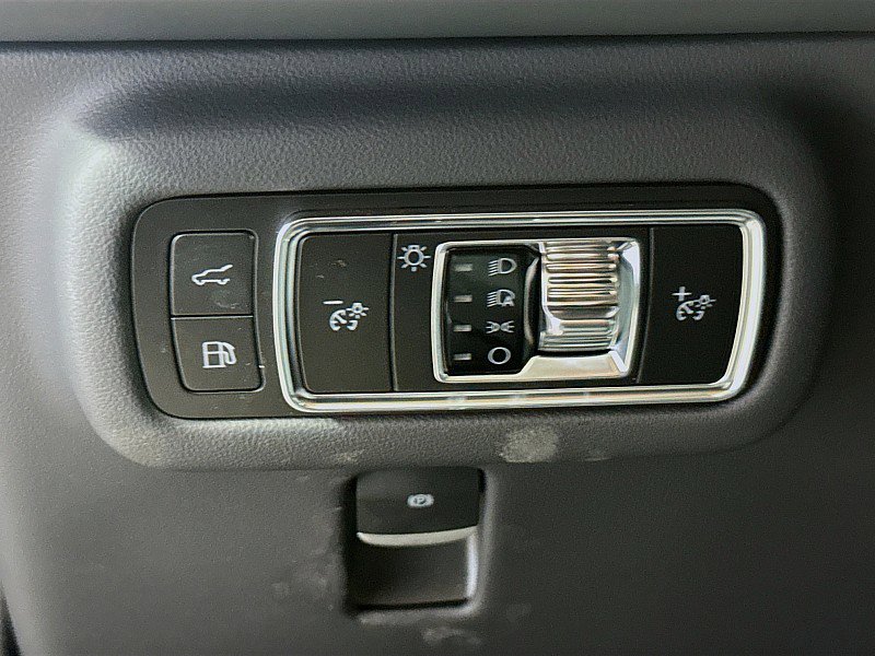 New 2026 Lincoln Nautilus Reserve w/ Jet Appearance Package image 10