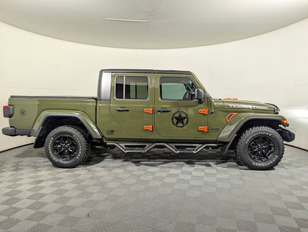 Used 2021 Jeep Gladiator Sport image 2