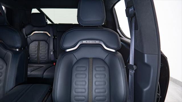 Used 2022 Rivian R1T Adventure image 40