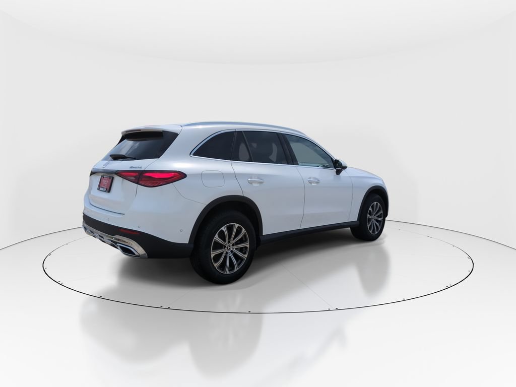 Used 2025 Mercedes-Benz GLC 300 4MATIC image 8