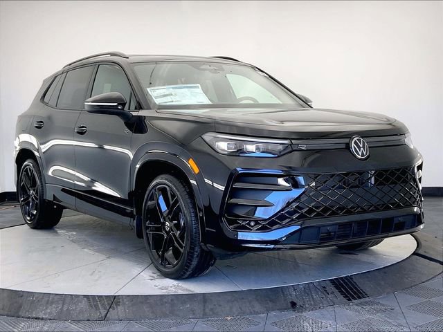 New 2026 Volkswagen Tiguan SE R-Line image 1