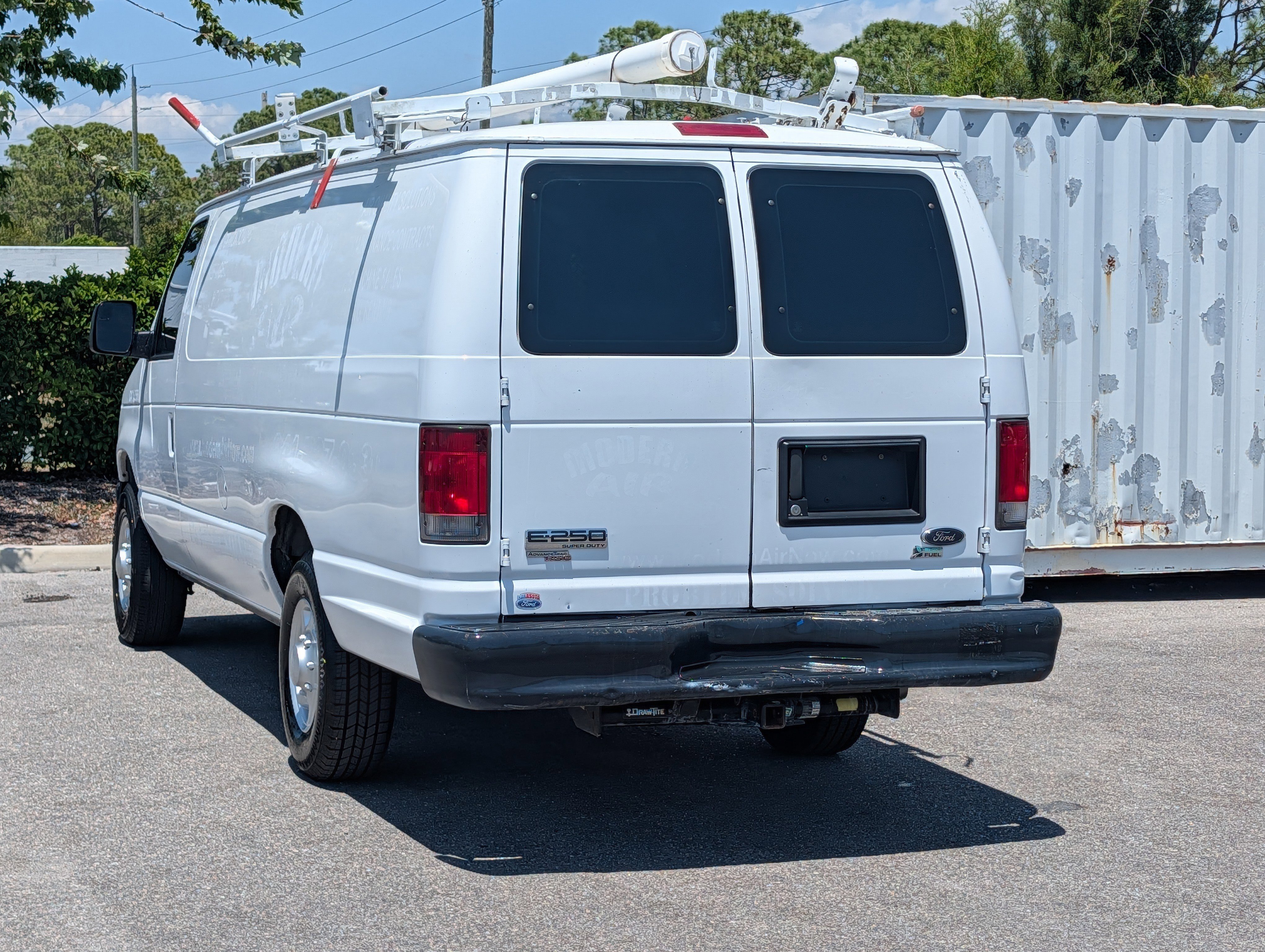 Used 2014 Ford E-250 and Econoline 250 Extended RWD image 6