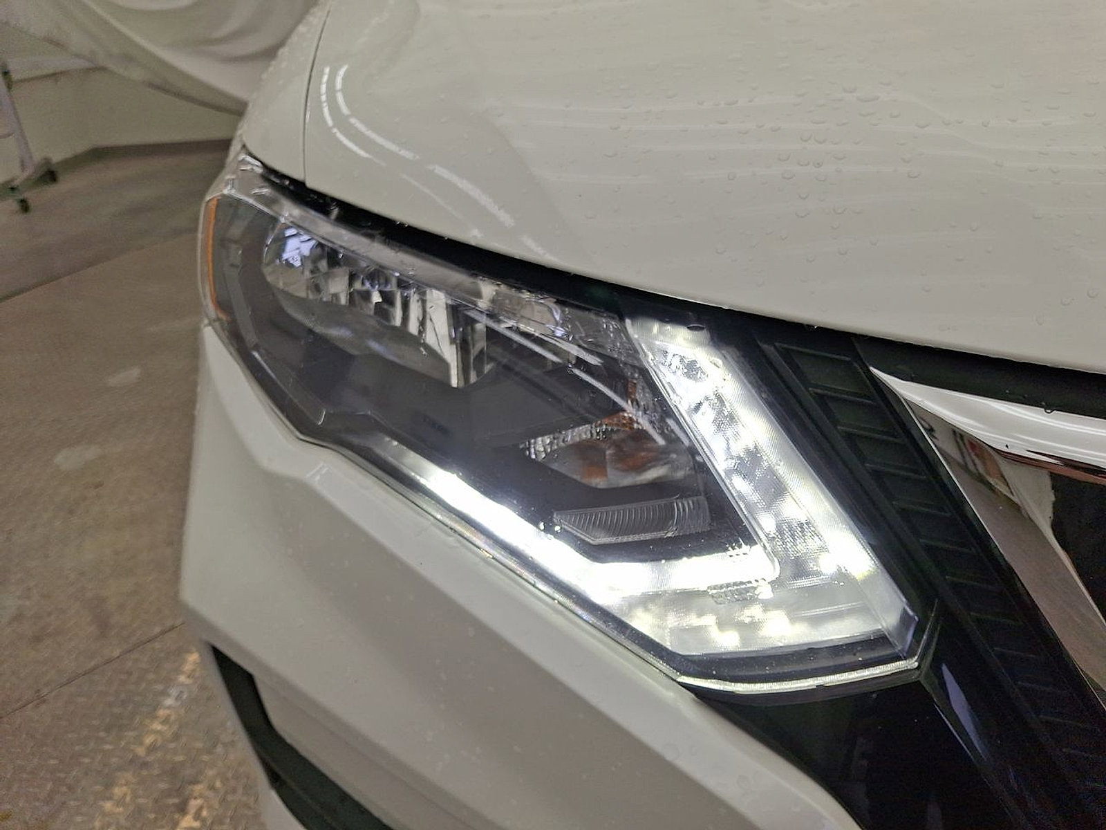 Used 2018 Nissan Rogue SL image 28