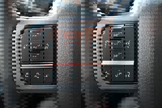 Used 2024 Ford F350 Lariat w/ Chrome Package image 40