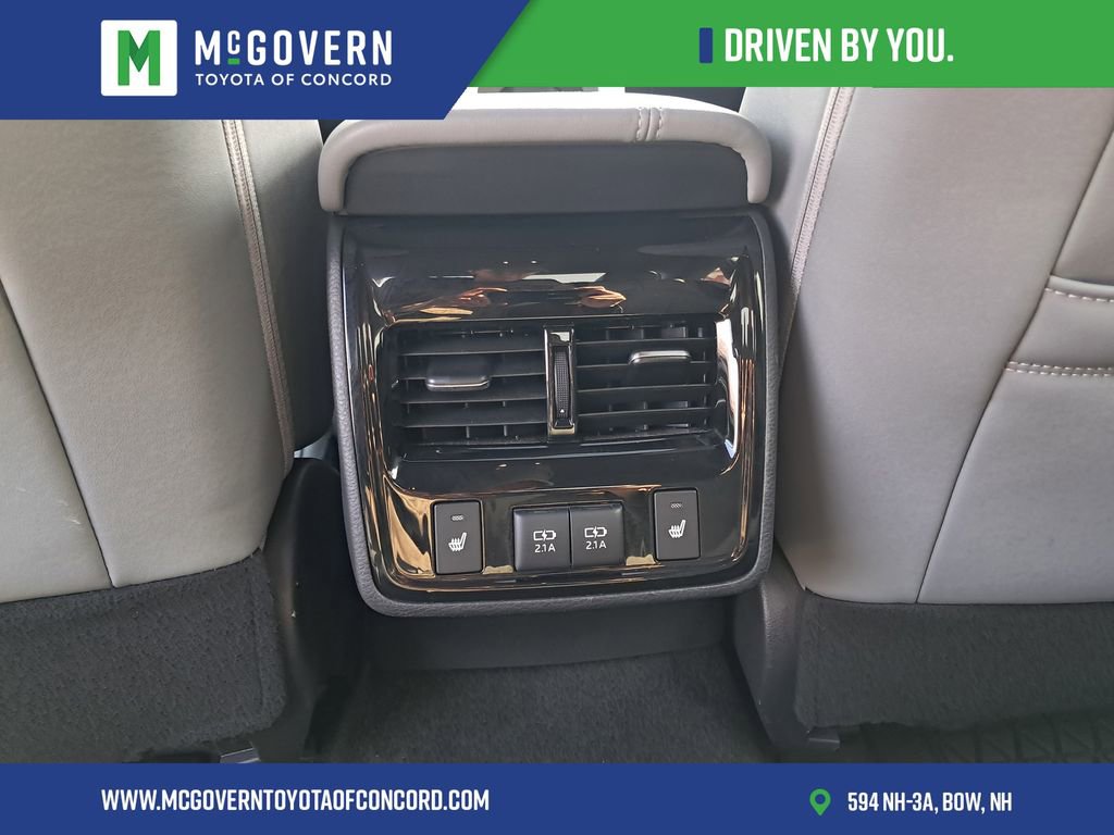 Used 2019 Toyota Avalon Limited w/ Advanced Safety Package FWD image 20