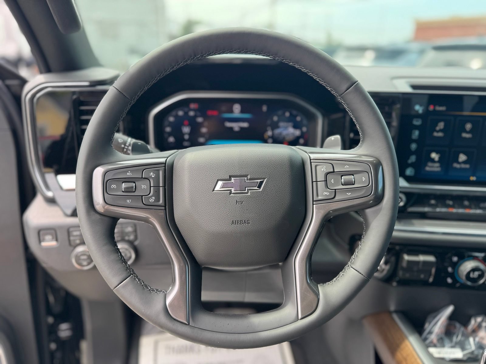 New 2026 Chevrolet Silverado 1500 High Country w/ Midnight Edition AWD/4WD image 18