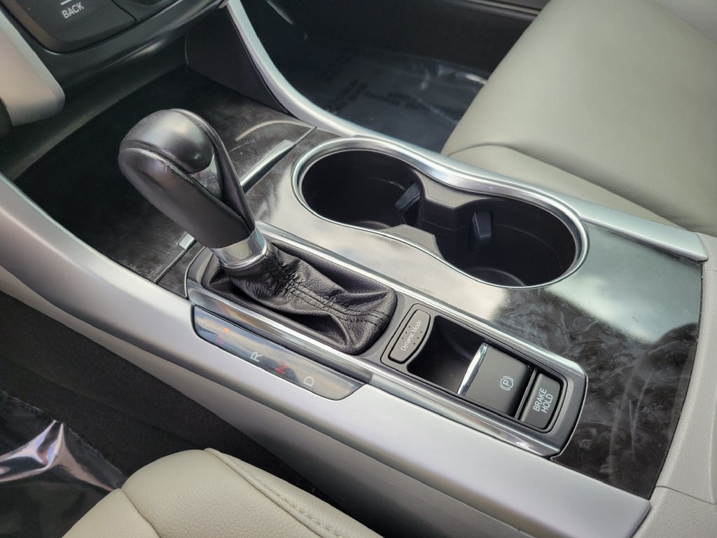Used 2020 Acura TLX FWD image 28