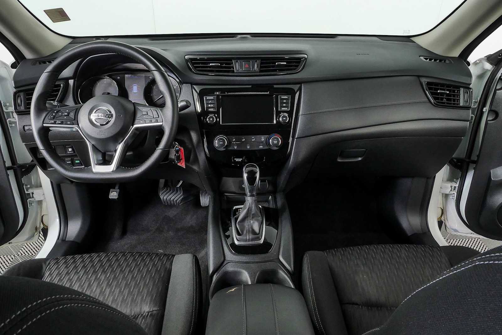 Used 2020 Nissan Rogue S w/ Special Edition Package FWD image 17