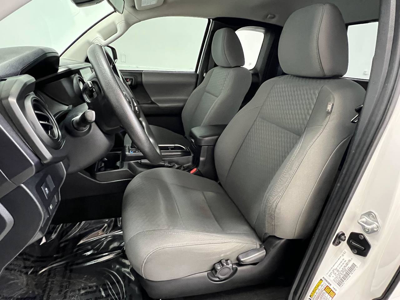Used 2021 Toyota Tacoma SR RWD image 8