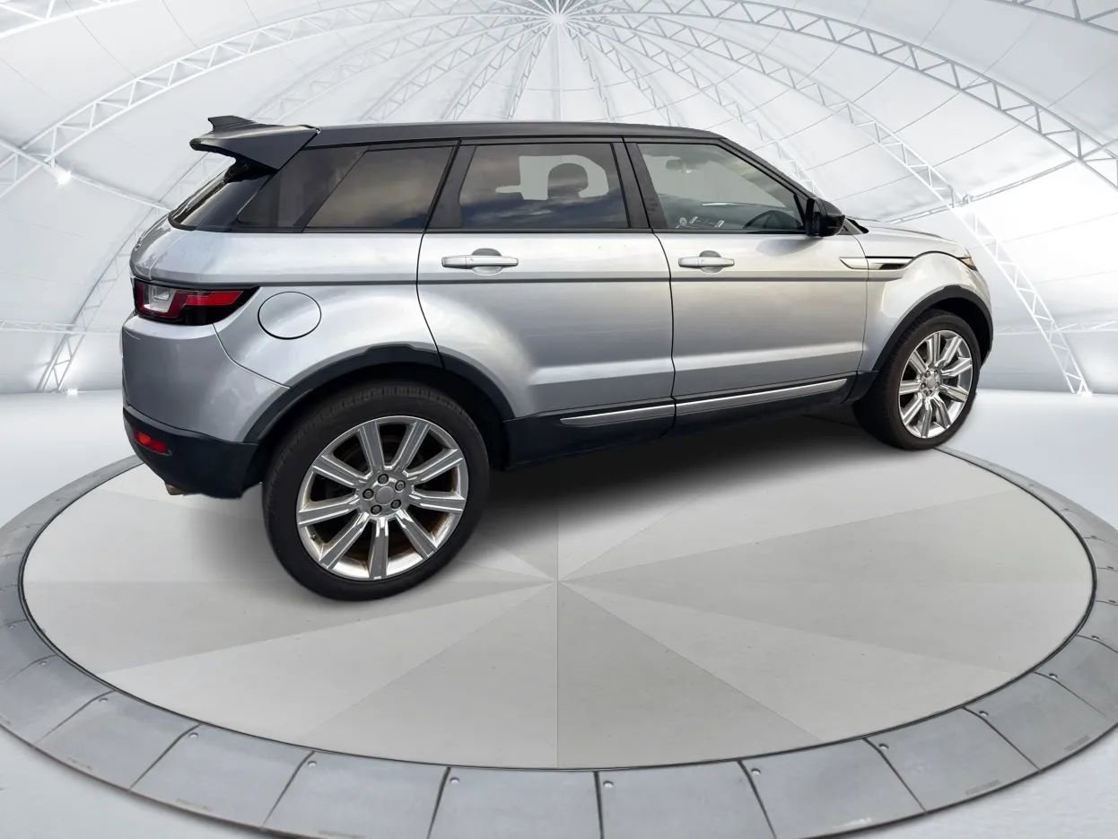 Used 2016 Land Rover Range Rover Evoque HSE image 4