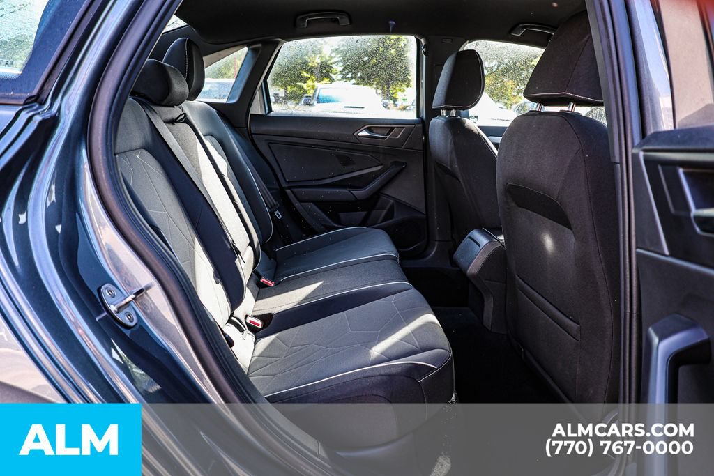 Used 2025 Volkswagen Jetta Sport FWD image 21