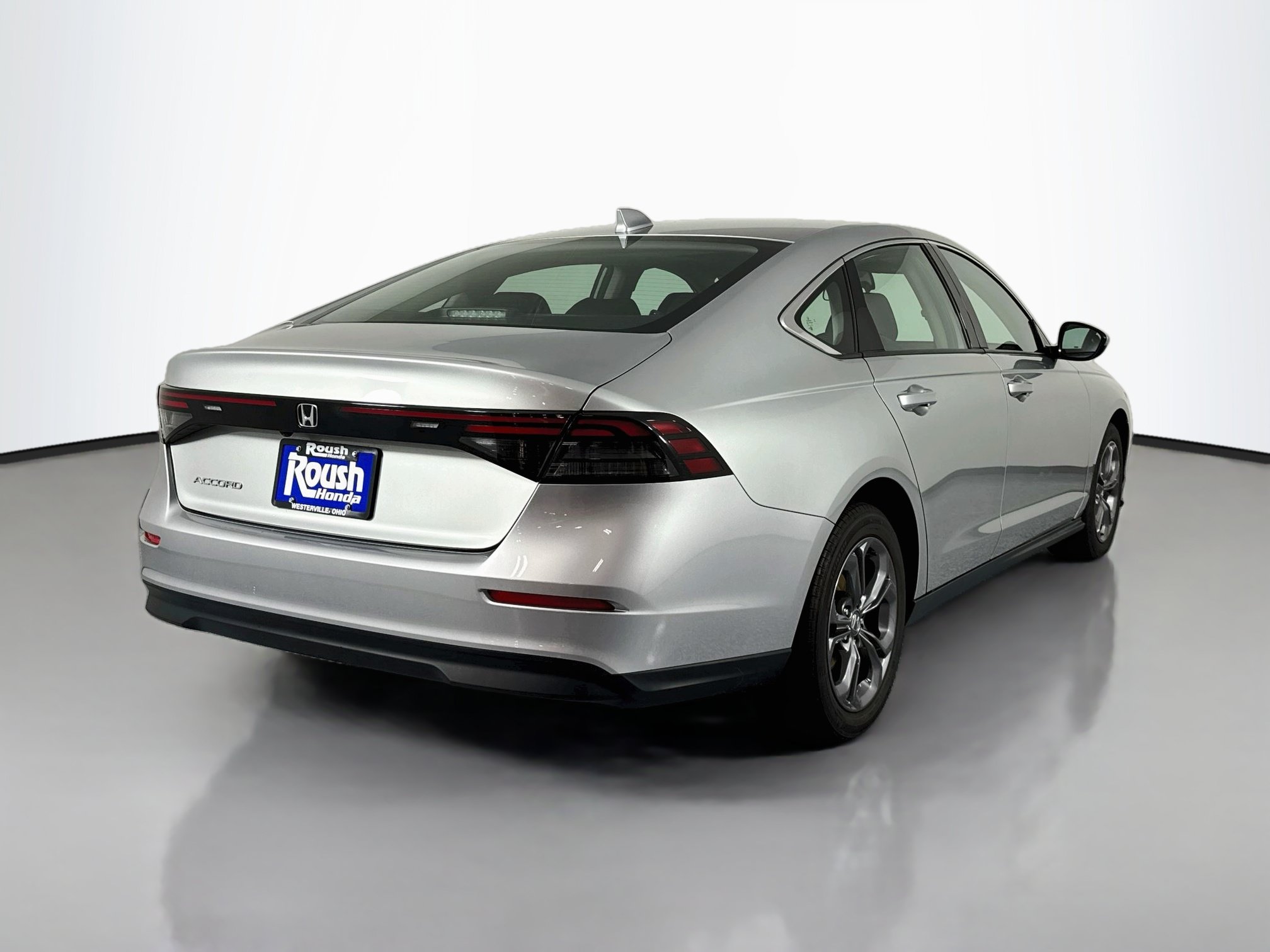 Certified 2024 Honda Accord EX image 5