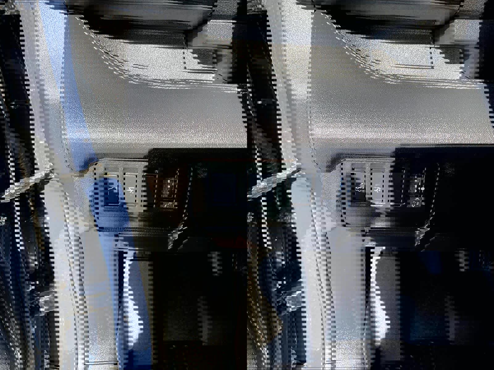 Used 2023 Subaru Ascent Touring AWD/4WD image 27