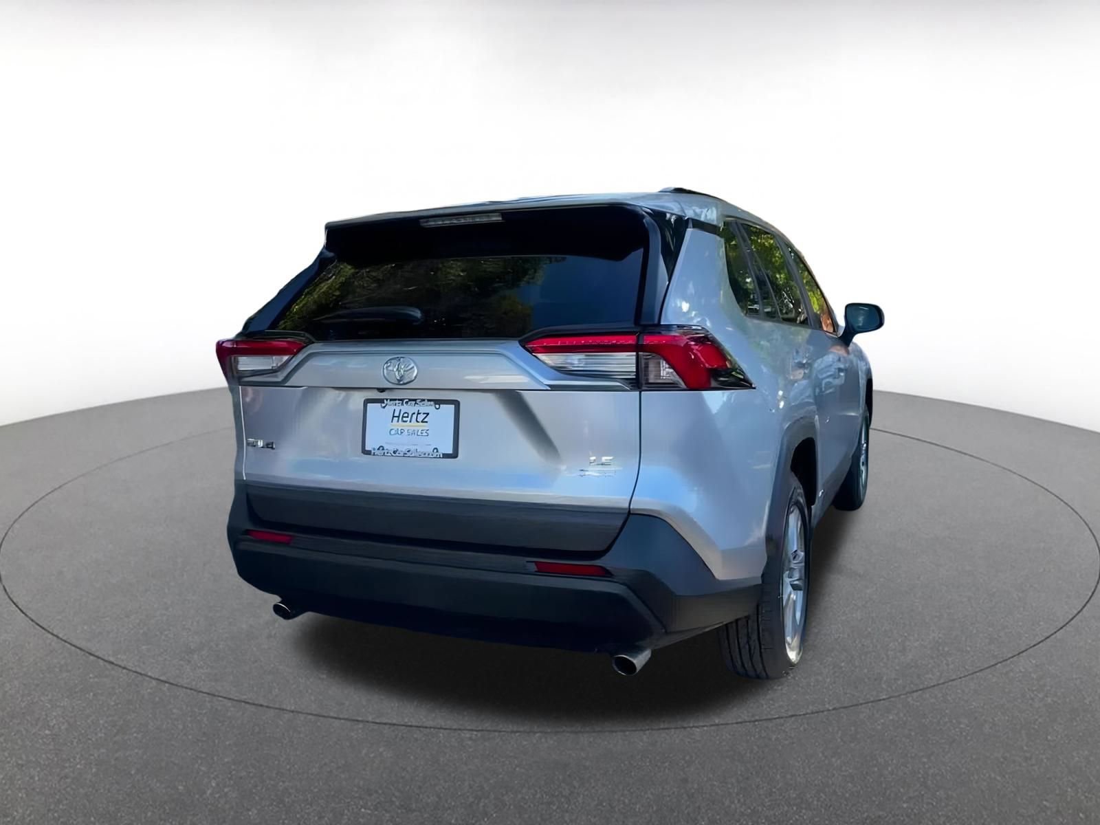 Used 2025 Toyota RAV4 LE image 15