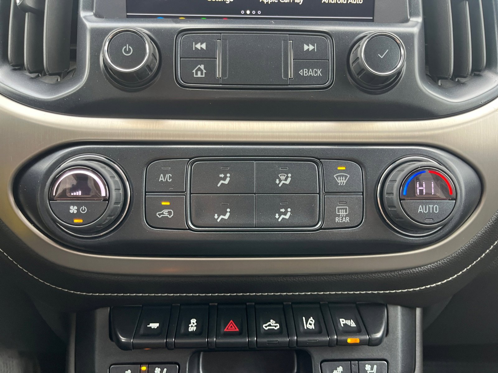 Used 2019 GMC Canyon Denali image 16