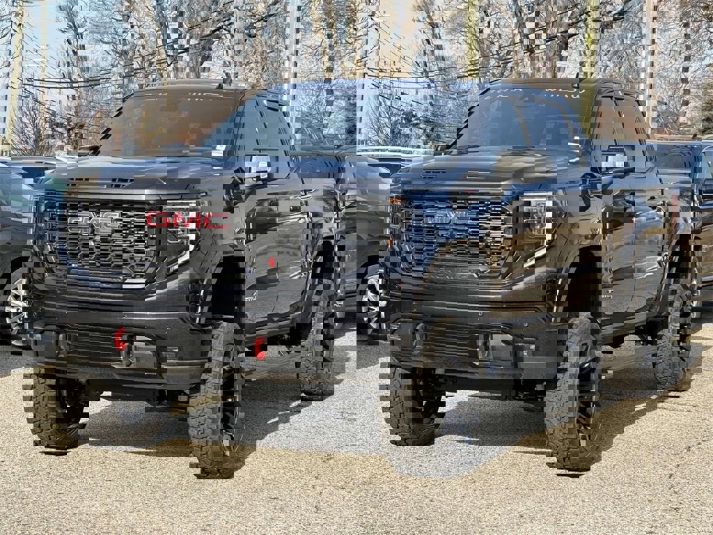 New 2023 GMC Sierra 1500 AT4 w/ AT4 Premium Package