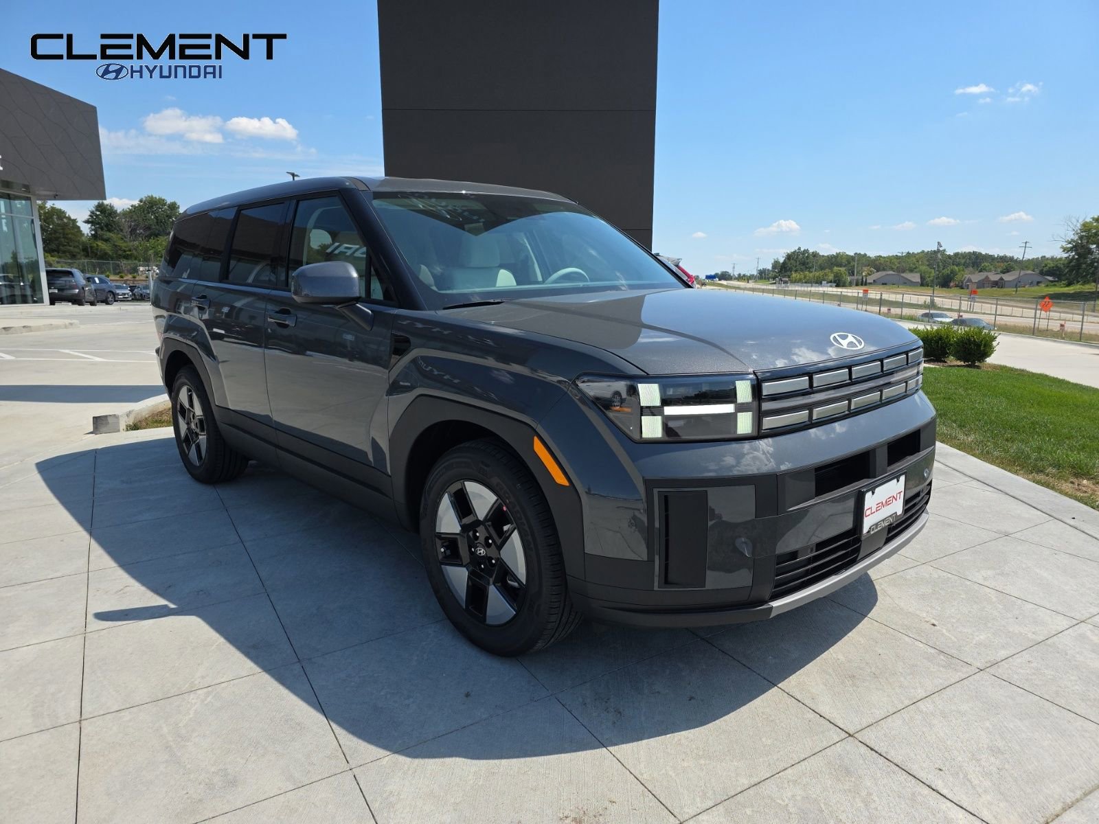 New 2026 Hyundai Santa Fe SE FWD image 3