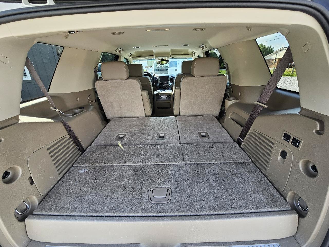 Used 2018 Chevrolet Tahoe LT w/ Luxury Package AWD/4WD image 30