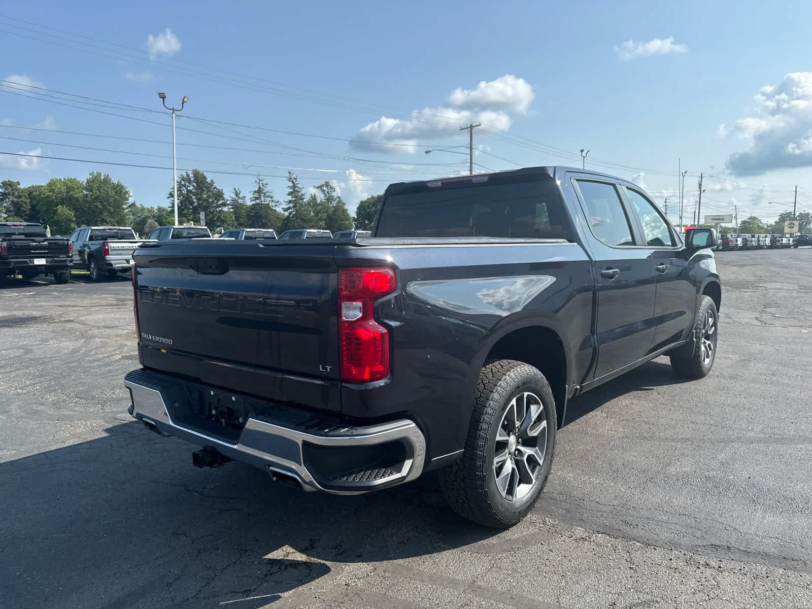 Certified 2023 Chevrolet Silverado 1500 LT AWD/4WD image 5