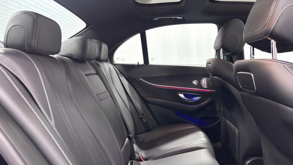 Used 2019 Mercedes-Benz E 300 4MATIC image 25