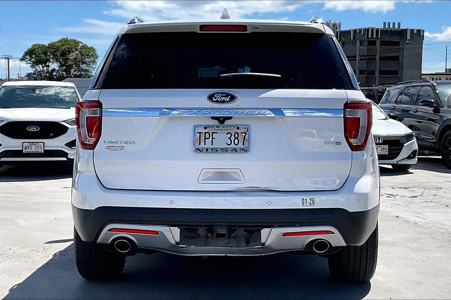 Used 2016 Ford Explorer Limited w/ Equipment Group 301A AWD/4WD image 5