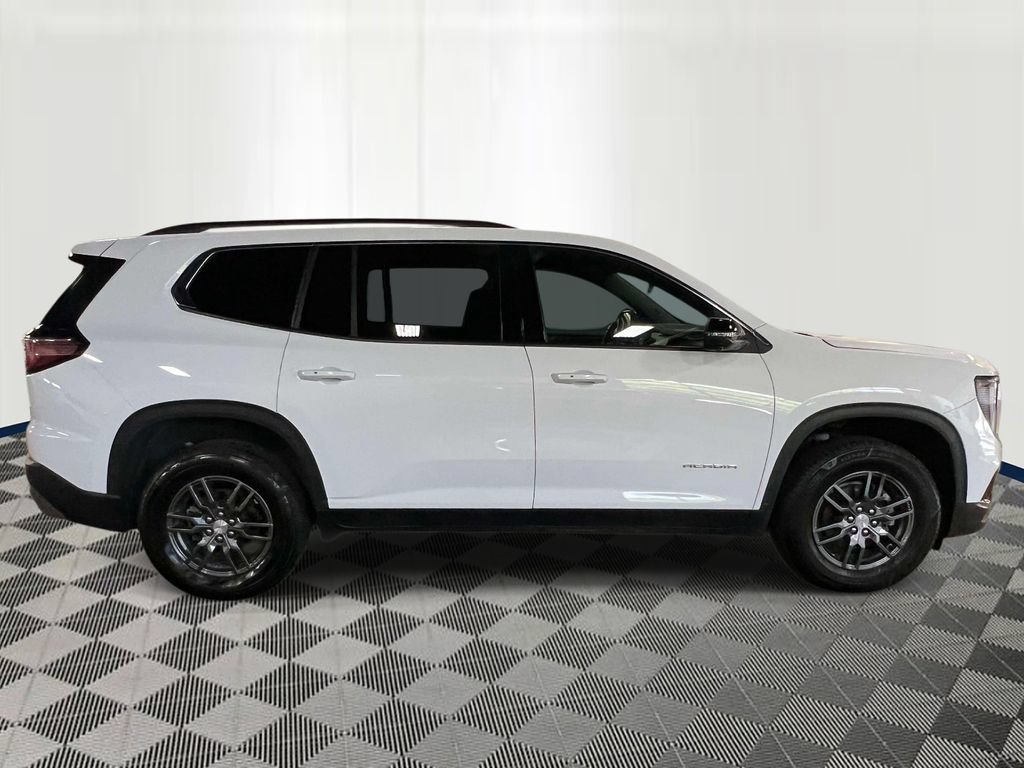 Used 2025 GMC Acadia Elevation FWD image 5