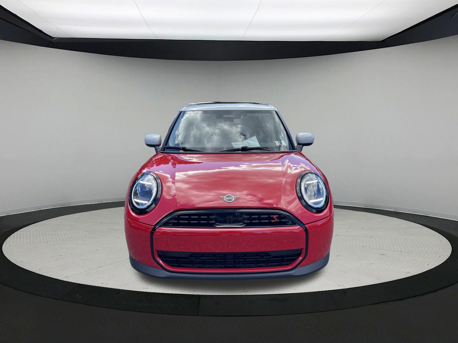 Used 2025 MINI Cooper S FWD image 2