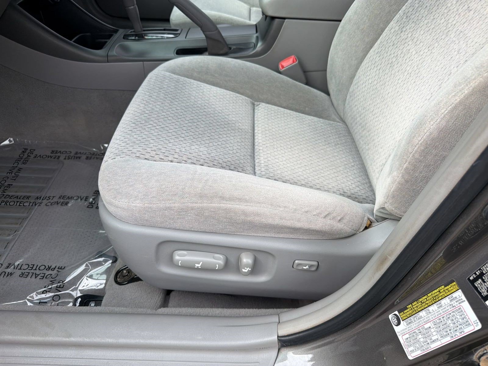 Used 2004 Toyota Camry LE FWD image 14