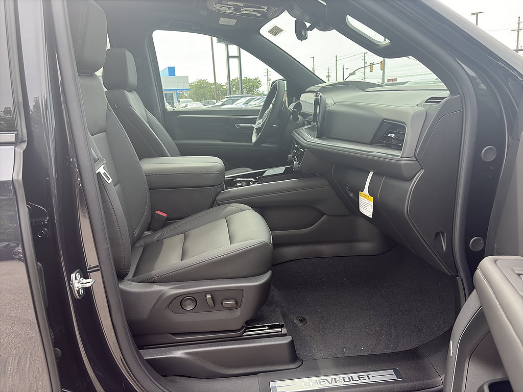 New 2026 Chevrolet Tahoe Z71 w/ Z71 Off-Road Package AWD/4WD image 19