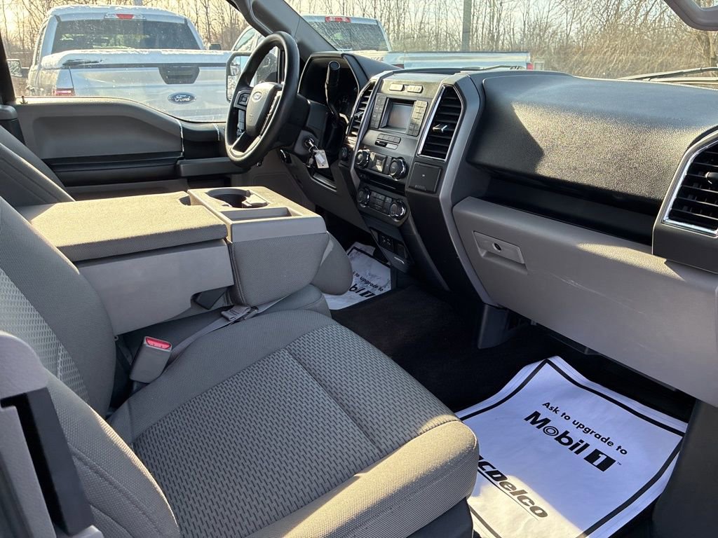 Used 2015 Ford F150 XLT image 27