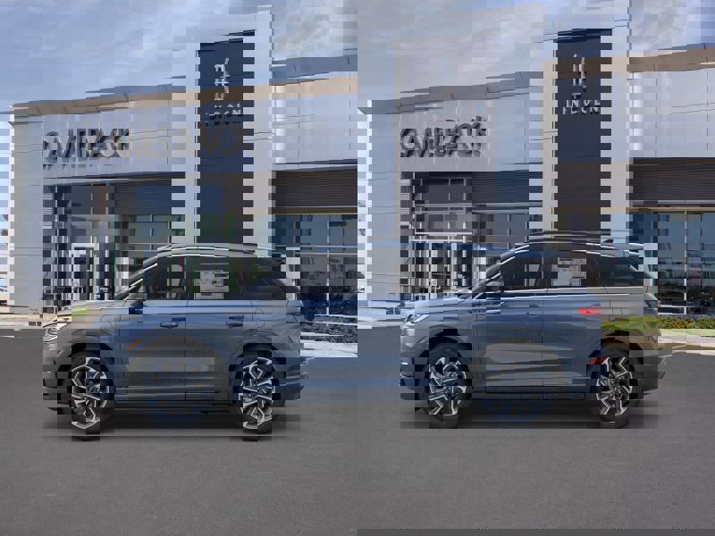 New 2026 Lincoln Corsair Grand Touring image 3