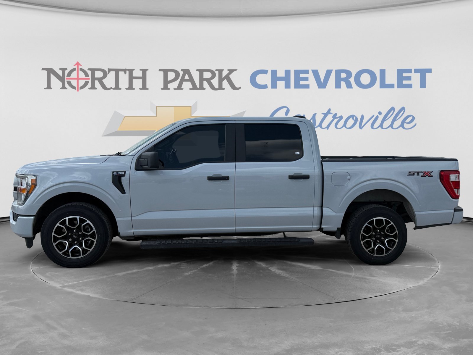 Used 2022 Ford F150 XL w/ STX Appearance Package RWD image 8
