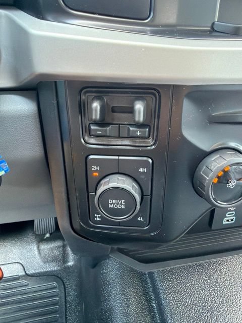 New 2026 Ford F250 XL w/ XL Chrome Package AWD/4WD image 33